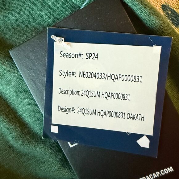 NWT Oakland A's MLB New Era Major League Baseball Women's Rouched Shirt S - Picture 4 of 4